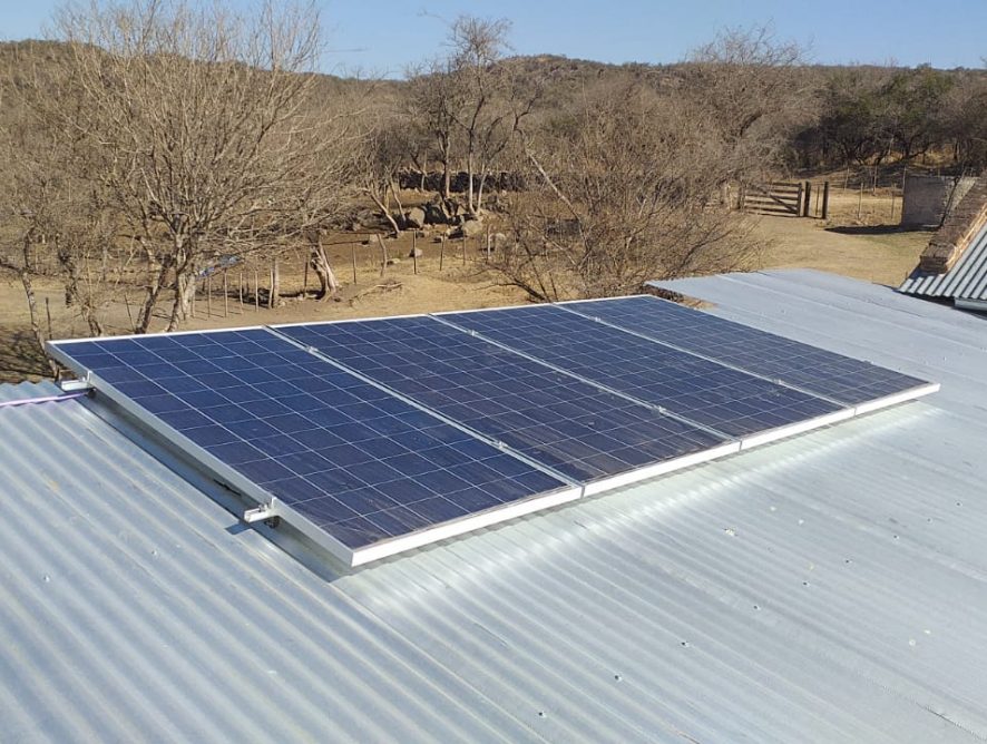 Amboy, instalación fotovoltaica para taller rural