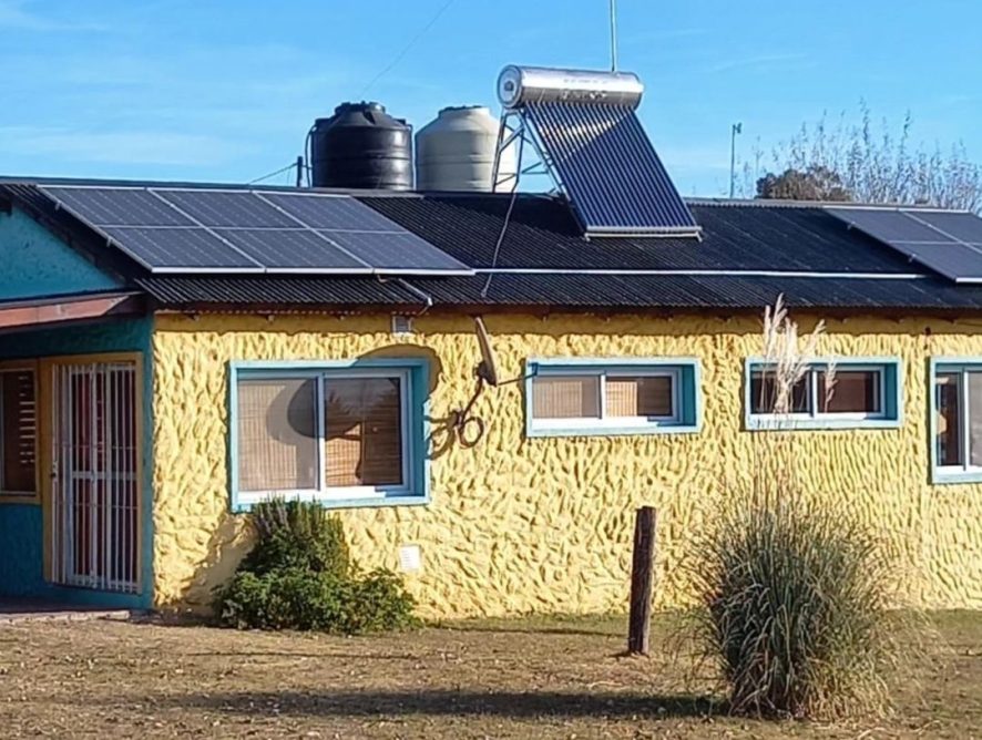 Primeros usuarios generadores en Yacanto gracias a Max Energía