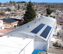 El Instituto Parroquial Pío XII de Cosquín instala energía solar