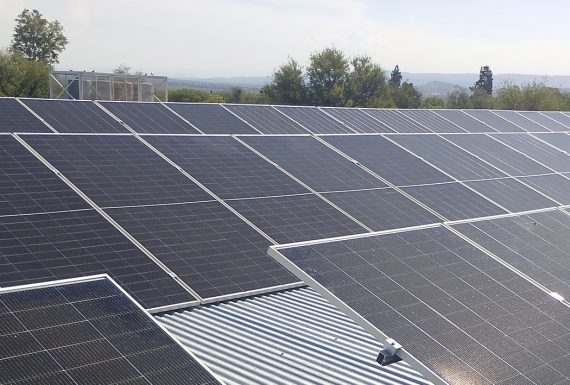 Del aula al futuro: Academia Argüello instala paneles solares de la mano de Max Energía