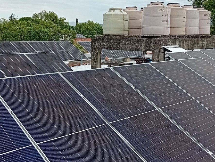 Energía solar en educación: el caso del Centro María Reina