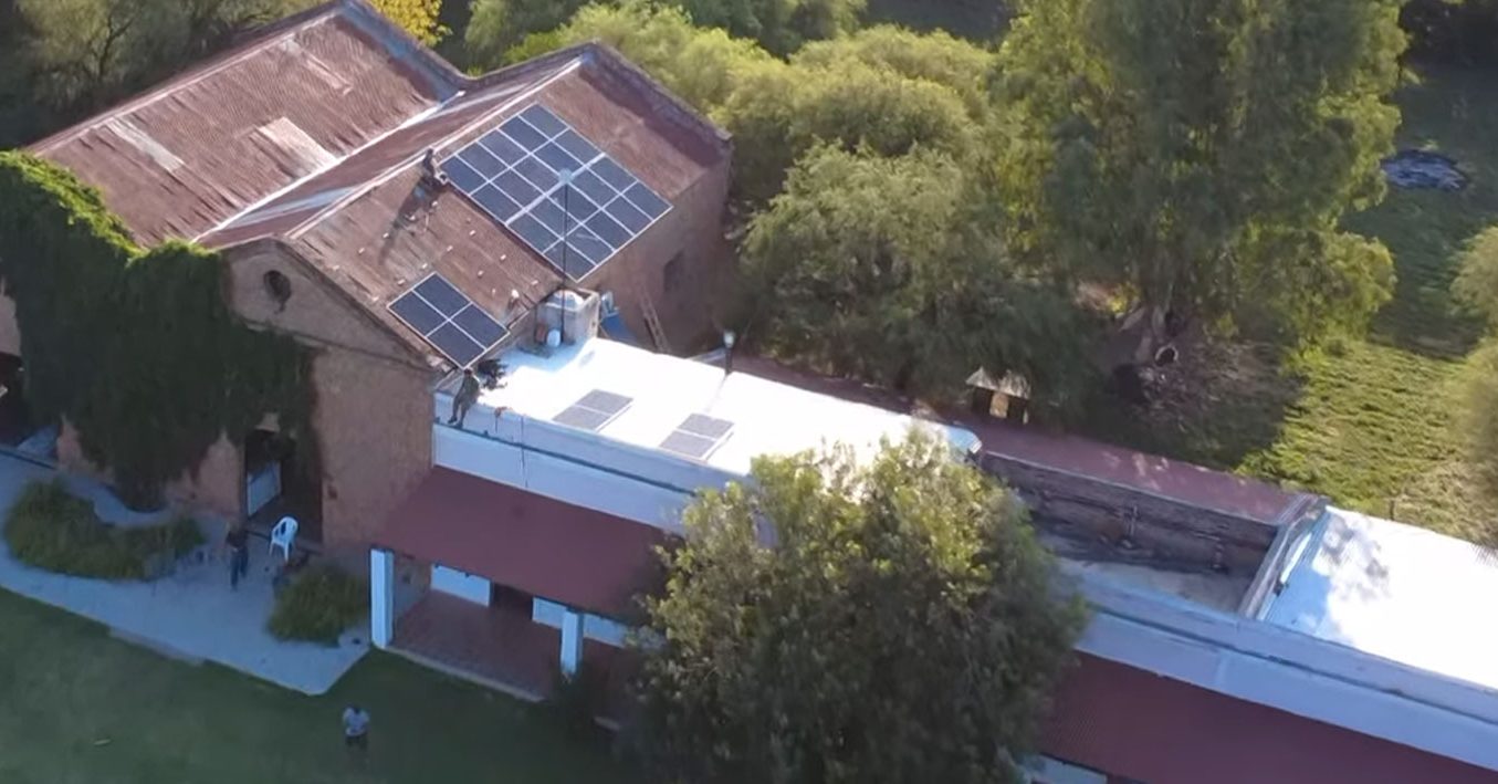 Energía solar en el vino y la hospitalidad: eficiencia, ahorro y sustentabilidad