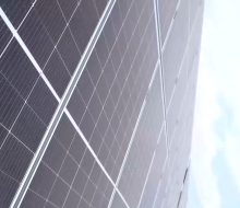 Leistung invierte en energía solar y logra cubrir el 100% de su consumo eléctrico